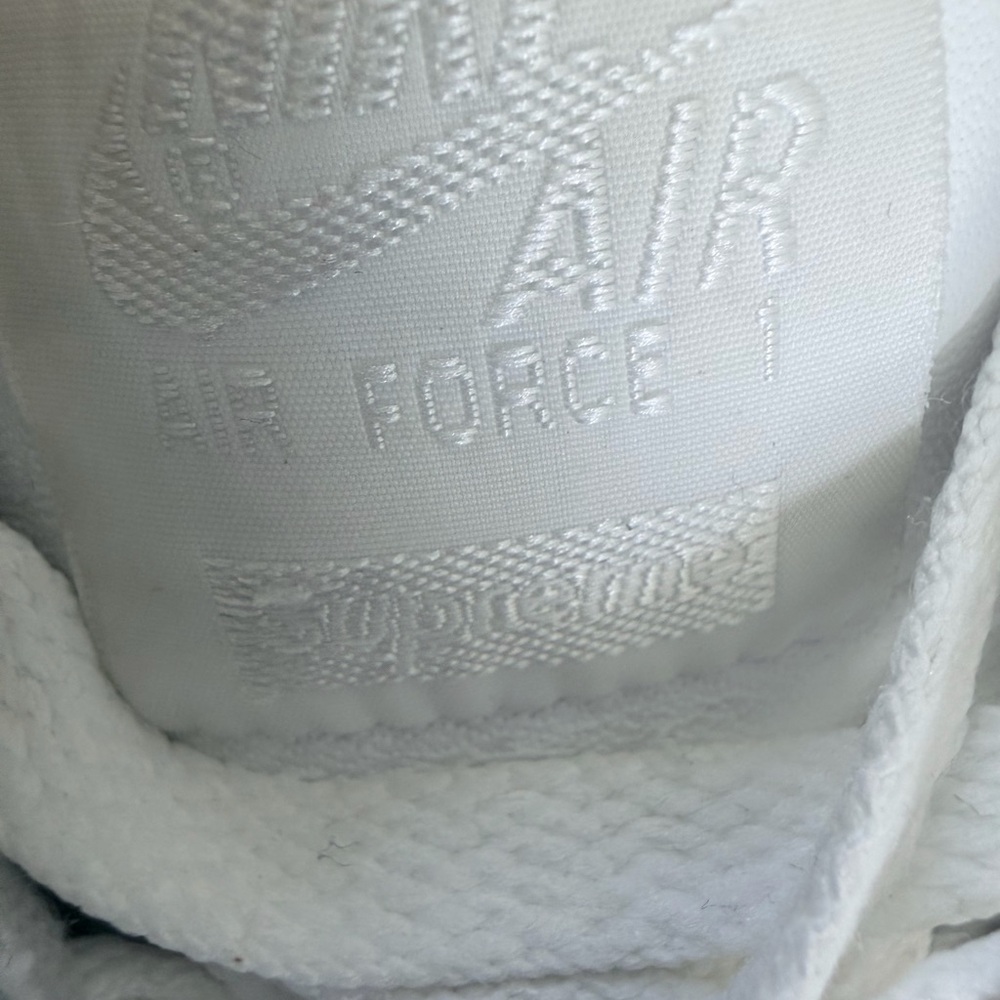 Nike Air Force 1 x Supreme Low Box Logo White Sneakers size 9 - Picture 5 of 10